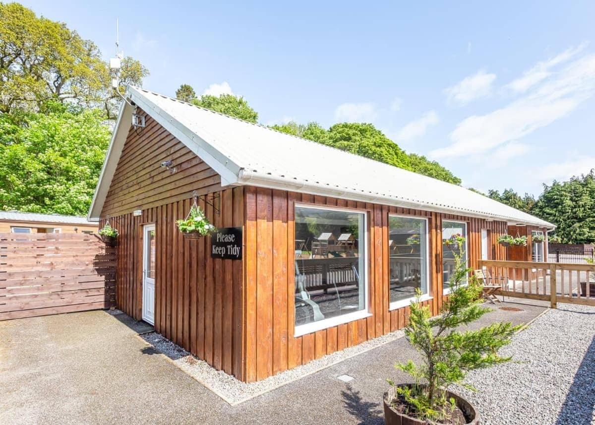 Loch Ness Highland Resort Pods Fort Augustus Exterior photo
