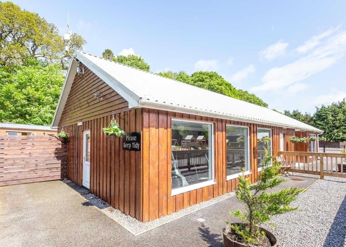 Loch Ness Highland Resort Pods Fort Augustus Exterior photo